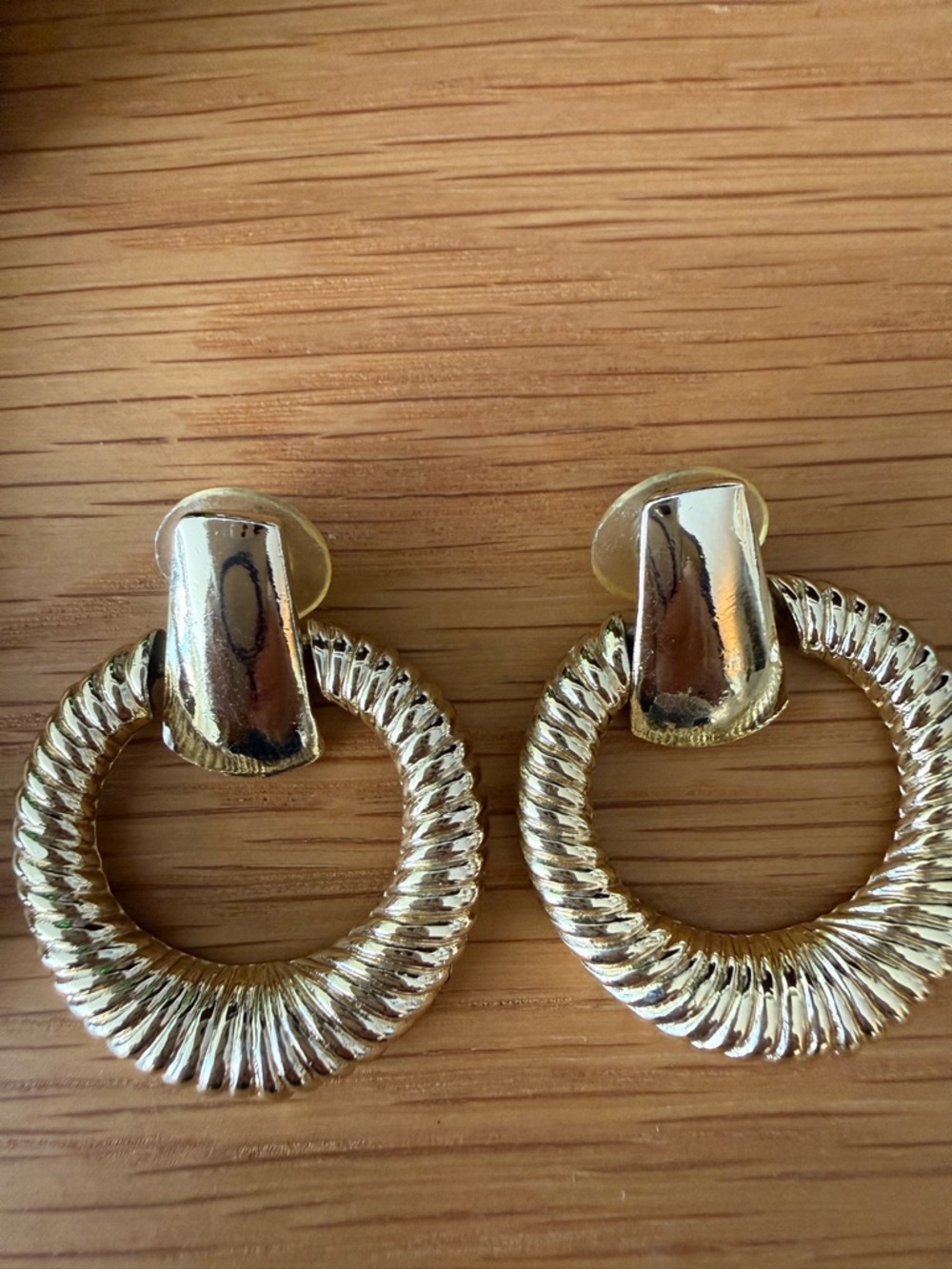 Gold Rope-Texture Hoop Clip Earrings - Women Jewelry Door Knocker